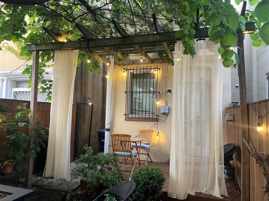 3-Bedroom House With Cute Patio Explore Dc On Foot Washington Luaran gambar