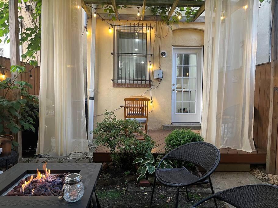3-Bedroom House With Cute Patio Explore Dc On Foot Washington Luaran gambar